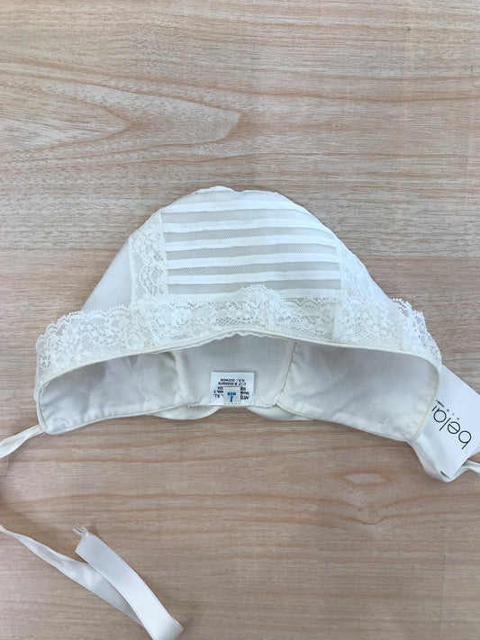 Cuffietta Belan in organza con pizzo applicato sul davanti e pieghe con fiocco sul retro
