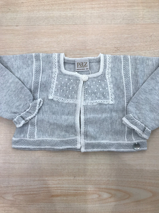 Cardigan Paz Rodriguez in filo grigio con ricami bianchi e rusche in pizzo
