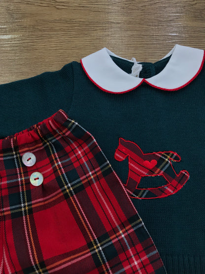 Completo Baby Lord in lana due pezzi verde scuro con cavallo a dondolo e bermuda scozzese