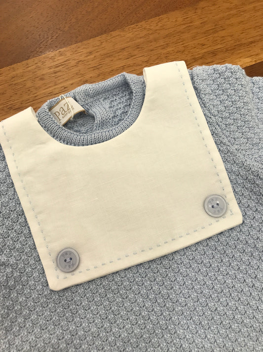 Pagliaccetto Paz Rodriguez in filo celeste mezza manica con finto bavaglino in lino con bottoncini celesti