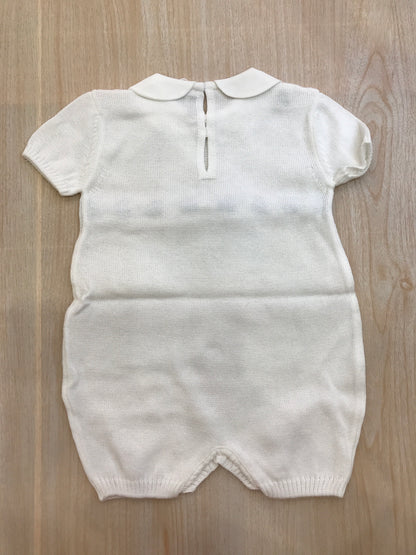 Pagliaccetto Baby Lord in filo bianco mezza manica con fiocco celeste centrale con pois celesti sul colletto