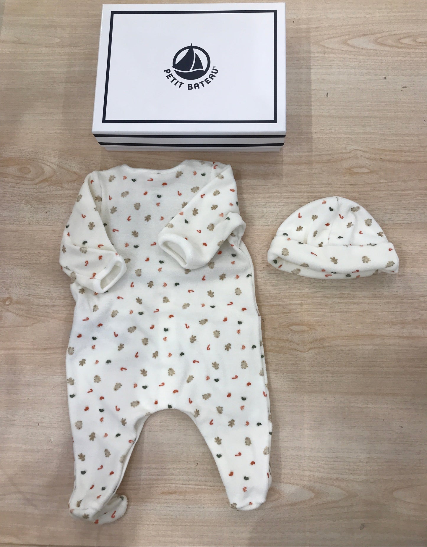 Set Petit Bateau natalizio in ciniglia tutina intera con cappellino