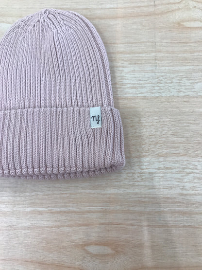 Cappello Nannafrufrù in filo di cotone rosa  a righe con risvolto