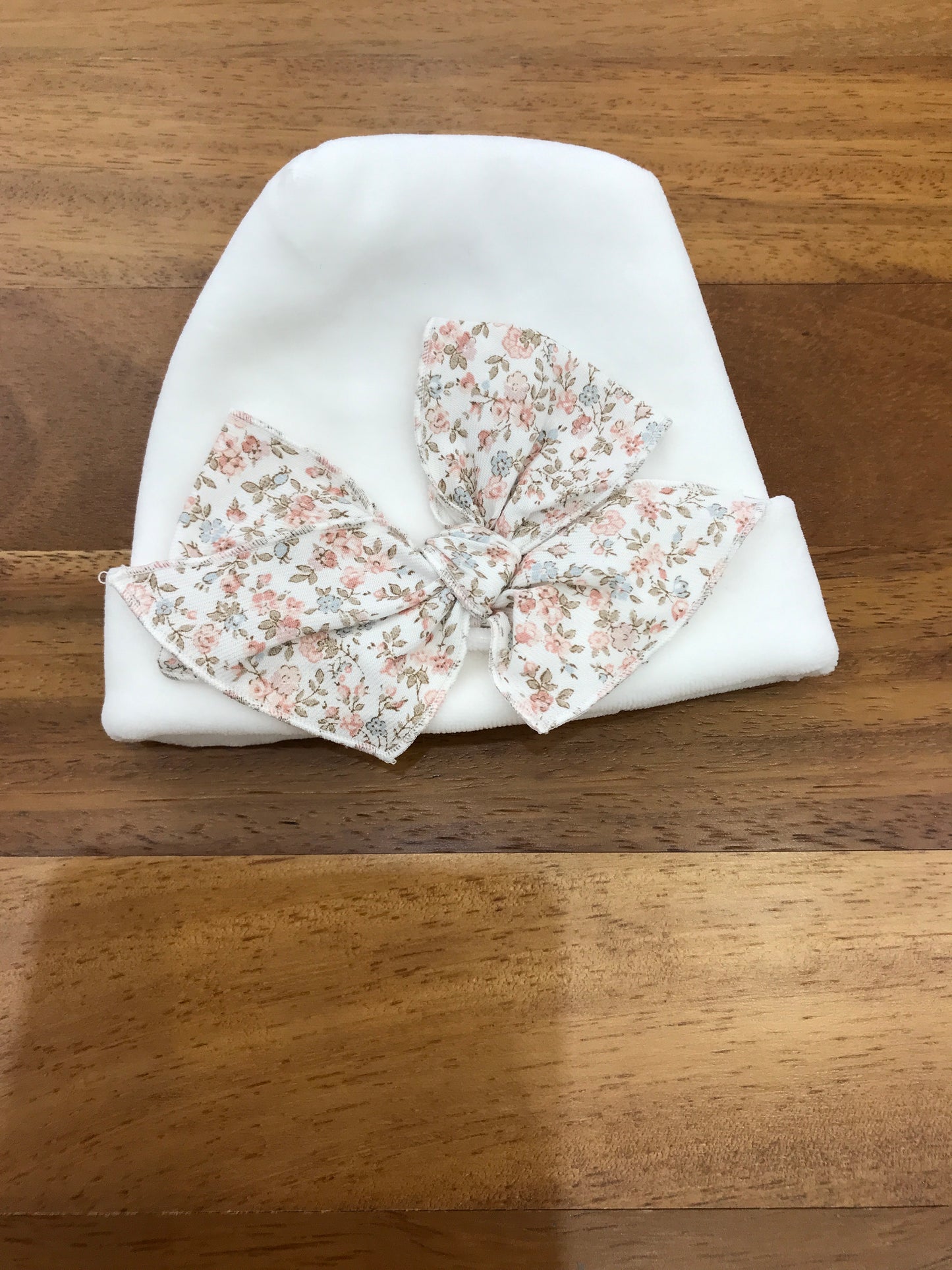 Cappellino colori chiari