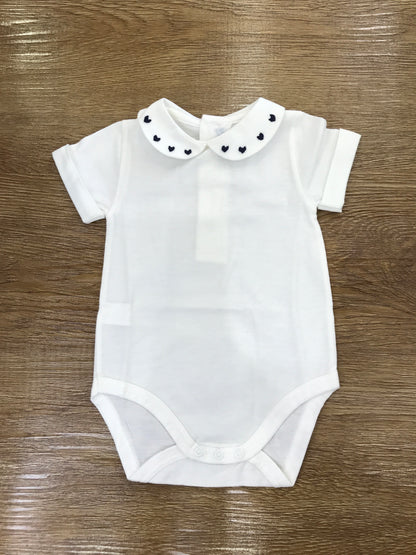 Body Colibrì in cotone mezza manica con collo tondo con cuori blu ricamati