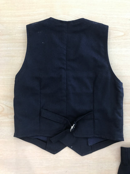 Completo John Twig gilet blu scuro con tasche e bottoncini con bermuda classico