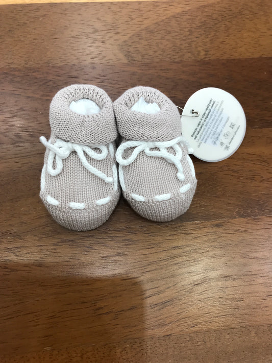 Babbucce Baby Lord in filo tortora con risvolto con laccio bianco ricamato per fiocco