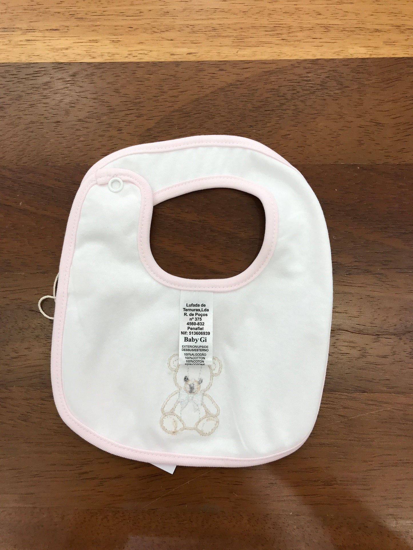 Bavetta Baby Gi in cotone con orsetto ricamato sul davanti