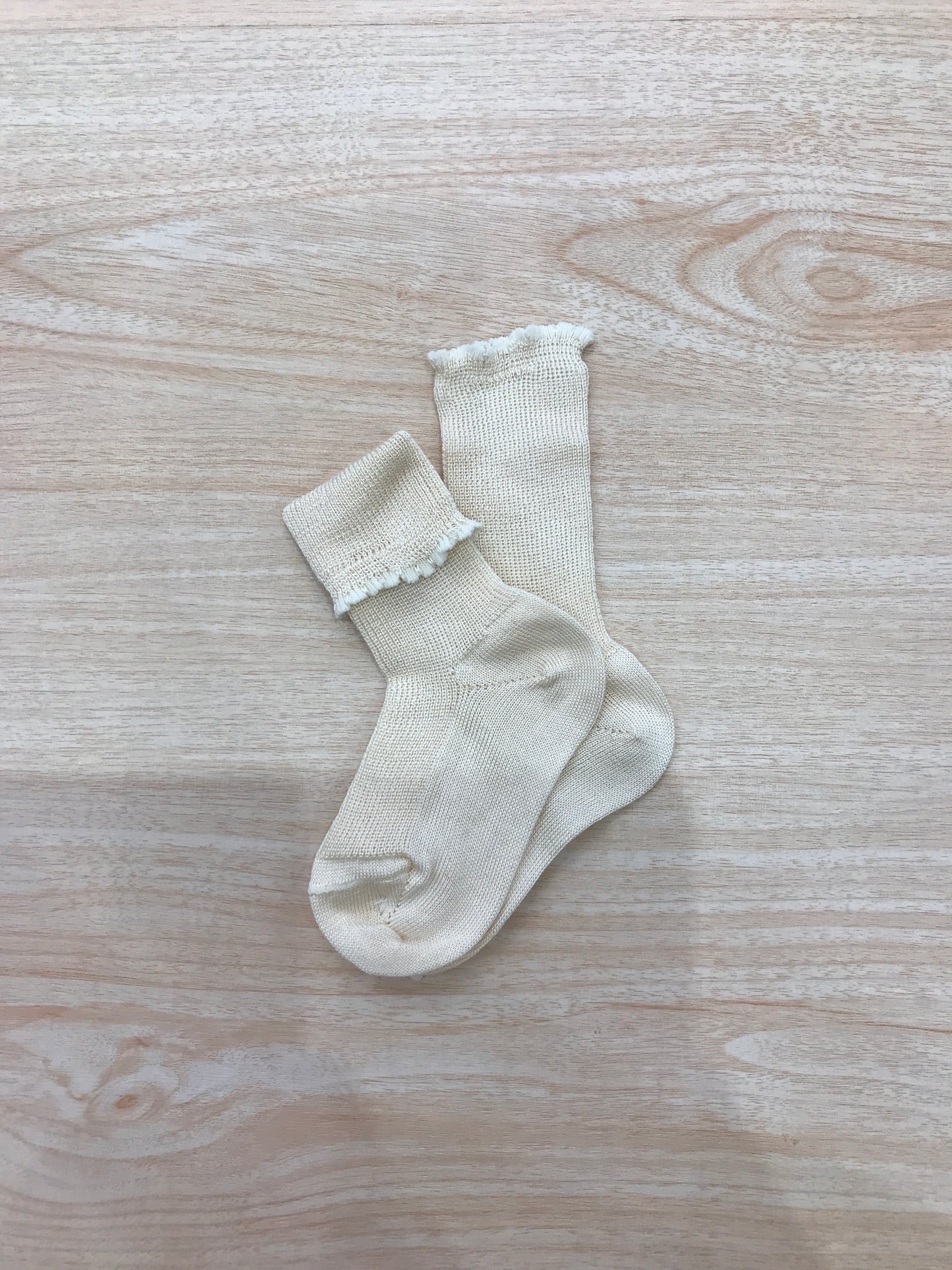 Calzino Ivory avorio in filo con smerlo panna al bordo
