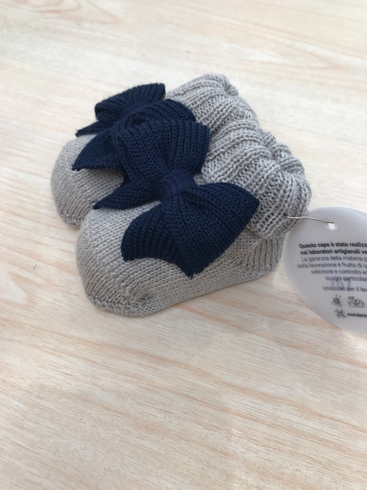 Babbucce Baby Lord in lana tortora con fiocco blu scuro