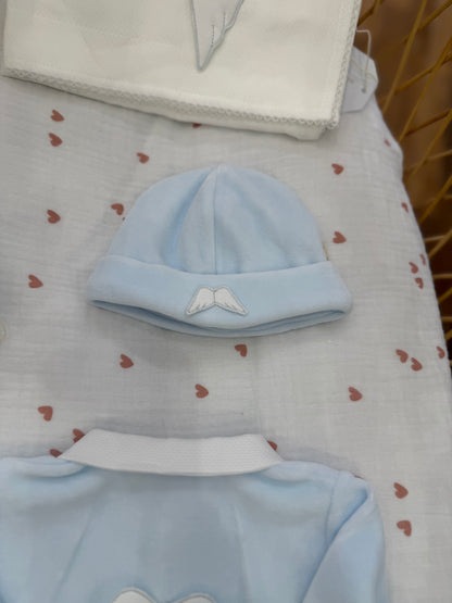 Coordinato nascita Baby Gi in ciniglia celeste con ali bianche