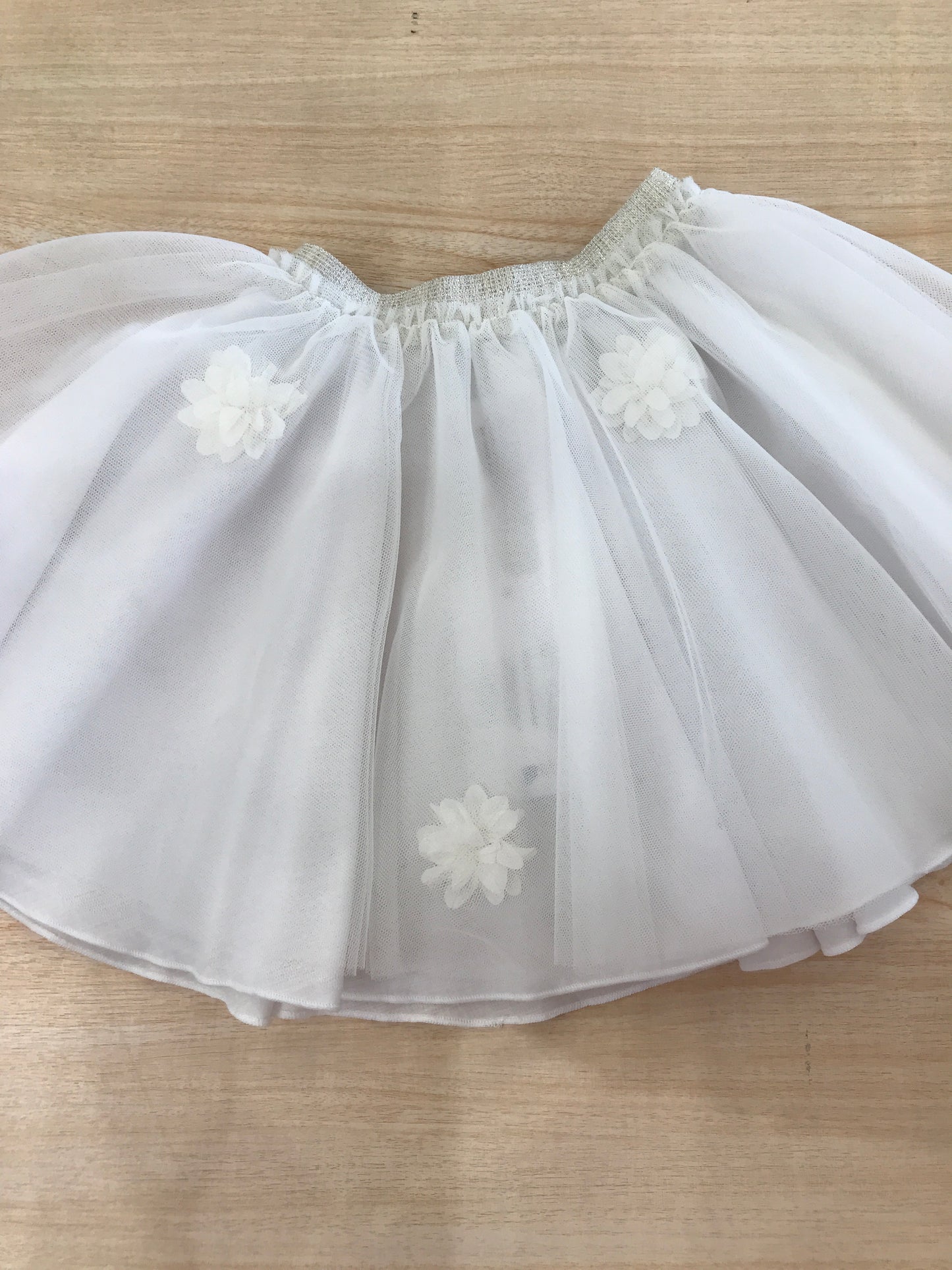 Gonna Nanan in tulle bianca con fiorellini con elastico brillantinato in vita
