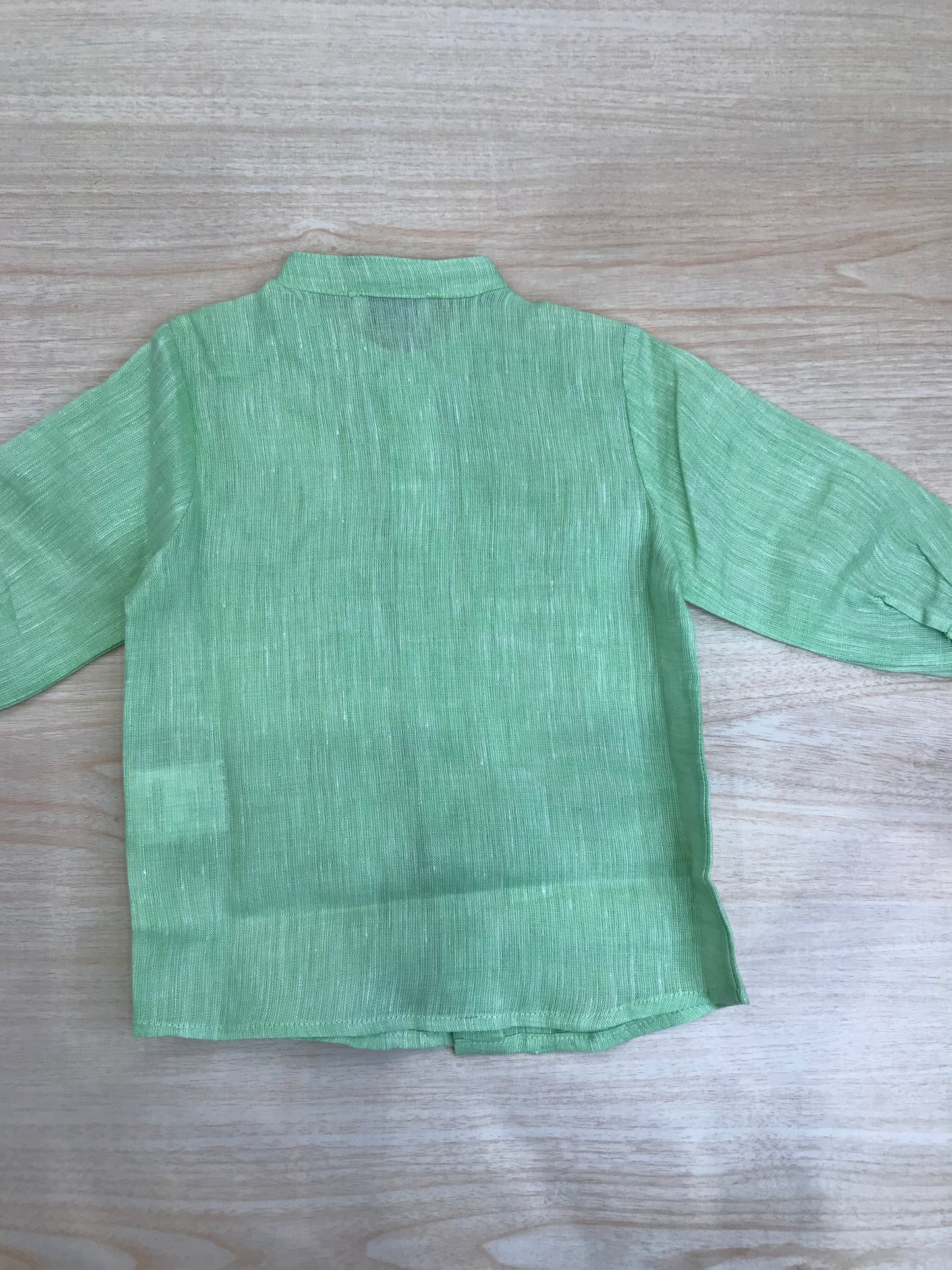 Camicia Jo Milano in lino manica lunga con bottoncini e pieghe sul davanti