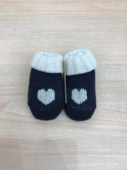 Babbucce Ivory in filo blu scuro con cuoricini bianchi sul davanti