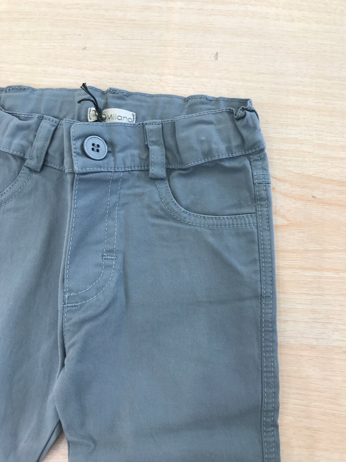 Pantalone Jo Milano in cotone grigio lungo con tasche sul davanti e sul retro