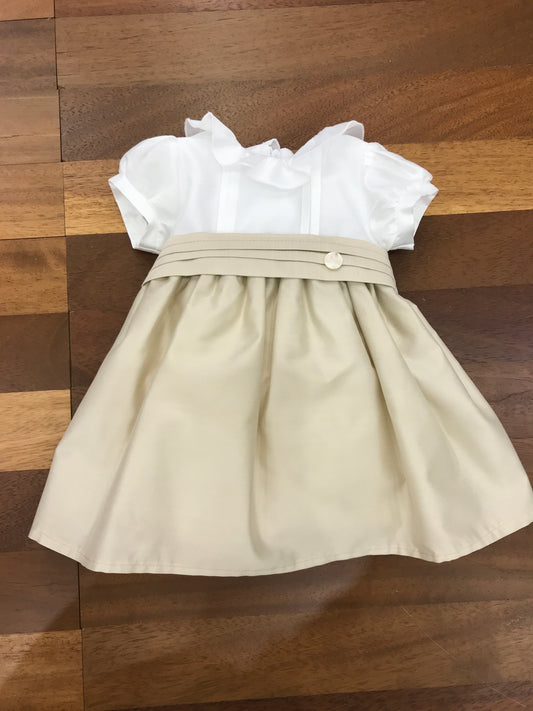 Abito Le Bebè in saten con corpetto bianco spallina a sbuffo e collo con rusche e gonna in beige con fascia con fiocco sul retro