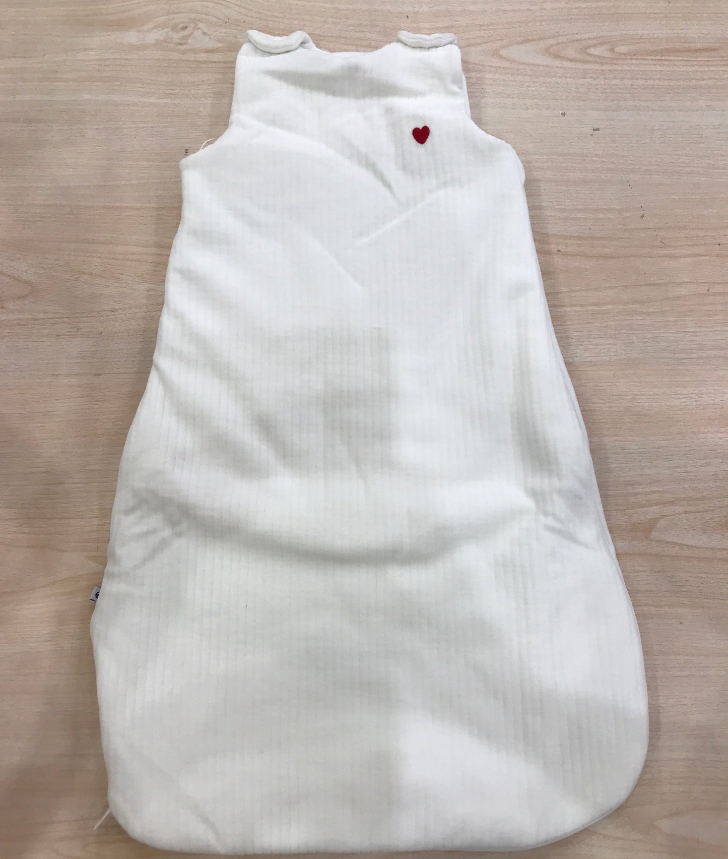 Sacco Nanna Petit Bateau in ciniglia con zip e cuore ricamato rosso TOG3