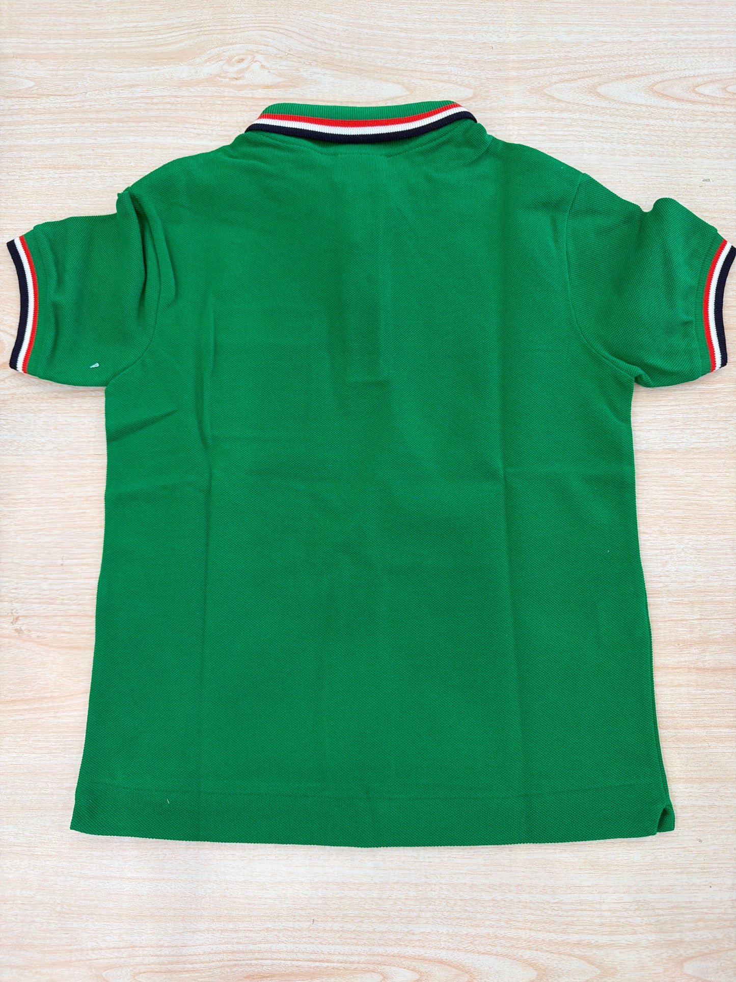 Polo Lacoste in cotone mezza manica con bottoncini e logo ricamato lateralmente unisex