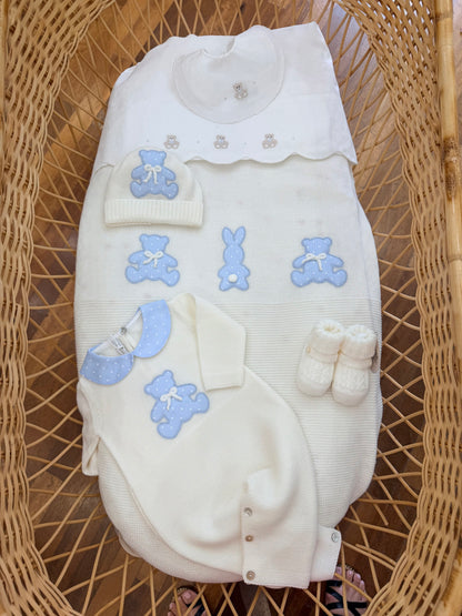 Coordinato nascita Baby Lord in lana con orsetti e coniglietti a pois