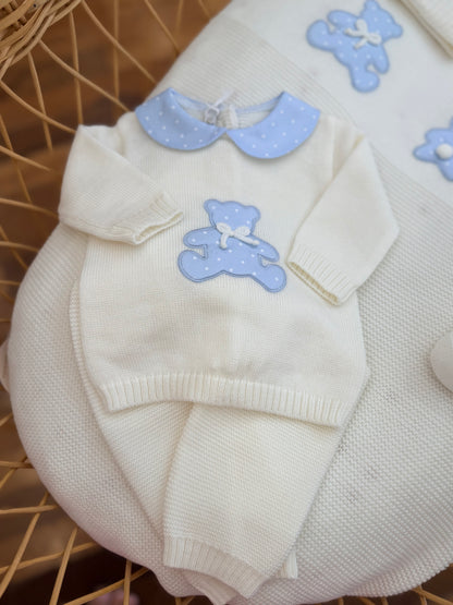 Coordinato nascita Baby Lord in pura lana con due pezzi con applicazione di orsetto e cappello con babbuccia coordinata
