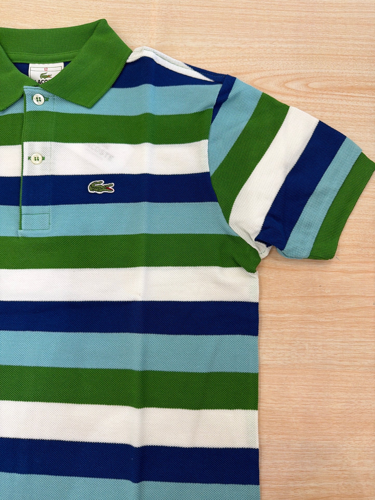Polo Lacoste in cotone mezza manica con bottoncini e logo ricamato lateralmente unisex