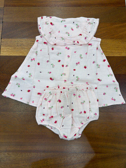 Completo Petit Bateau in mussola due pezzi collo con rusche rosa decorato da roselline con abbinata culotte