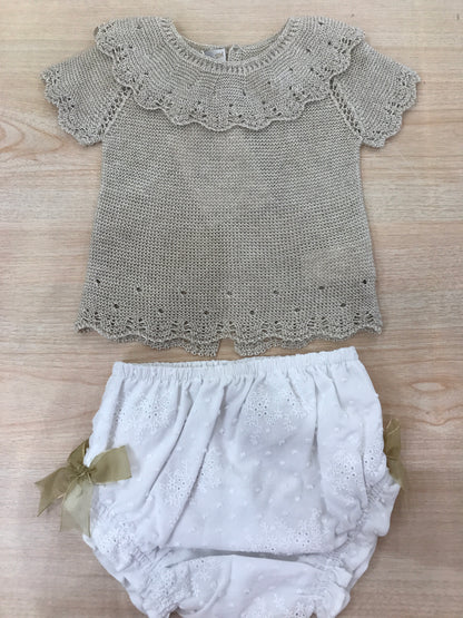 Completo PCS infilo t-shirt mezza manica traforata con collo con rusche con culotte bianca e fiocchetti
