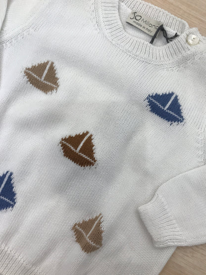 Maglione Jo Milano in filo bianco manica lunga con barche colorate ricamate sul davanti