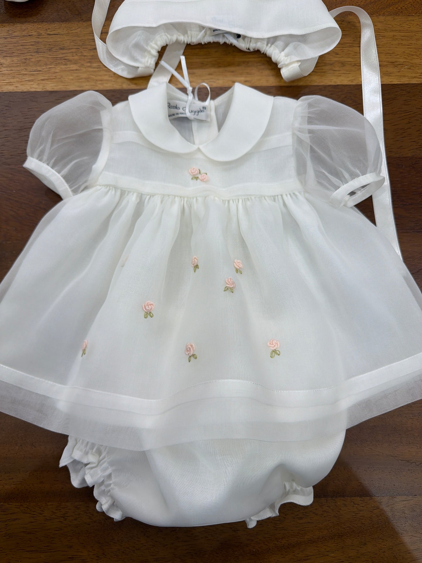 Abitino Piccola Giuggiola in organza in seta panna con culotte con roselline ricamate