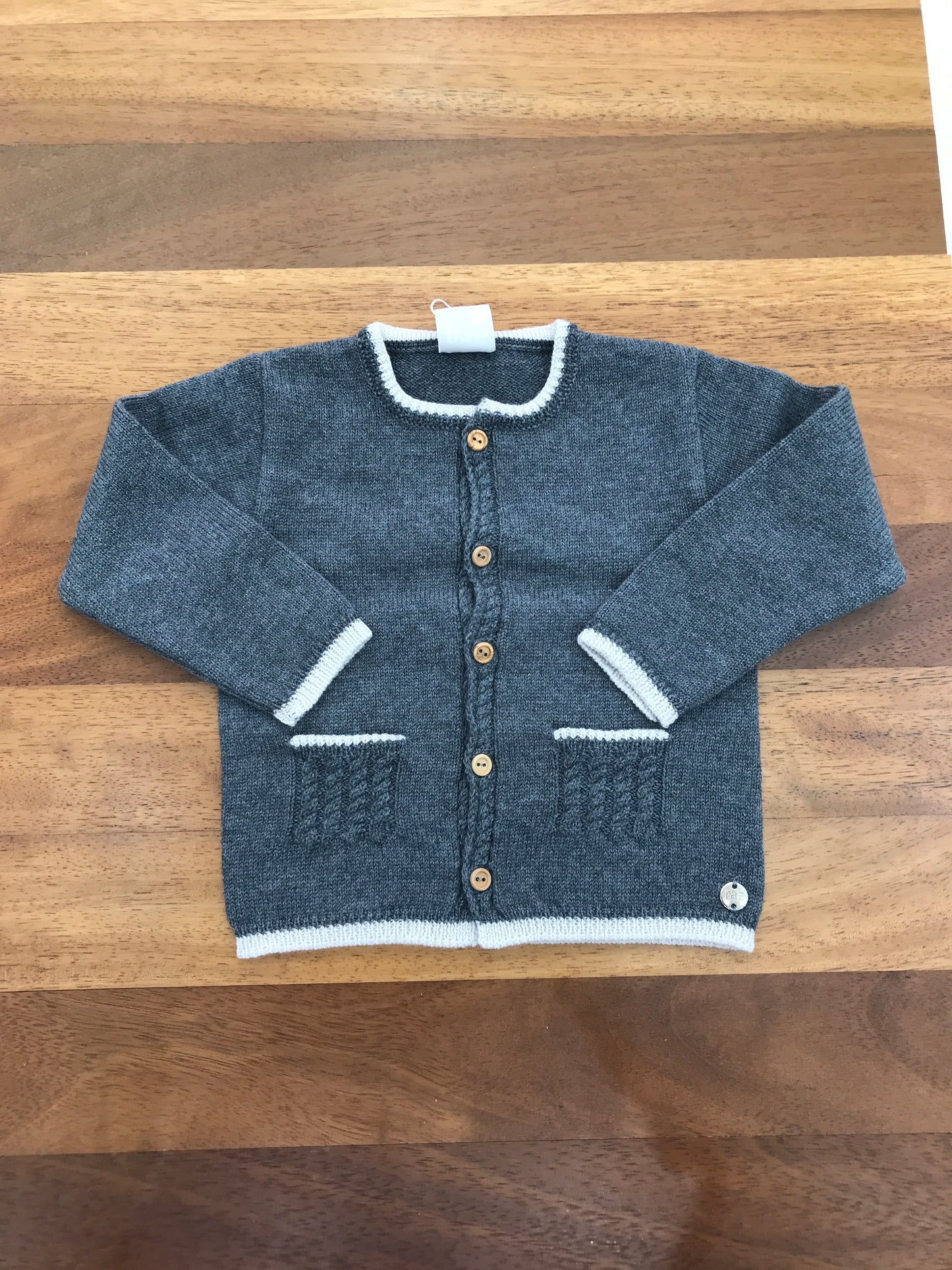 Cardigan Paz Rodriguez