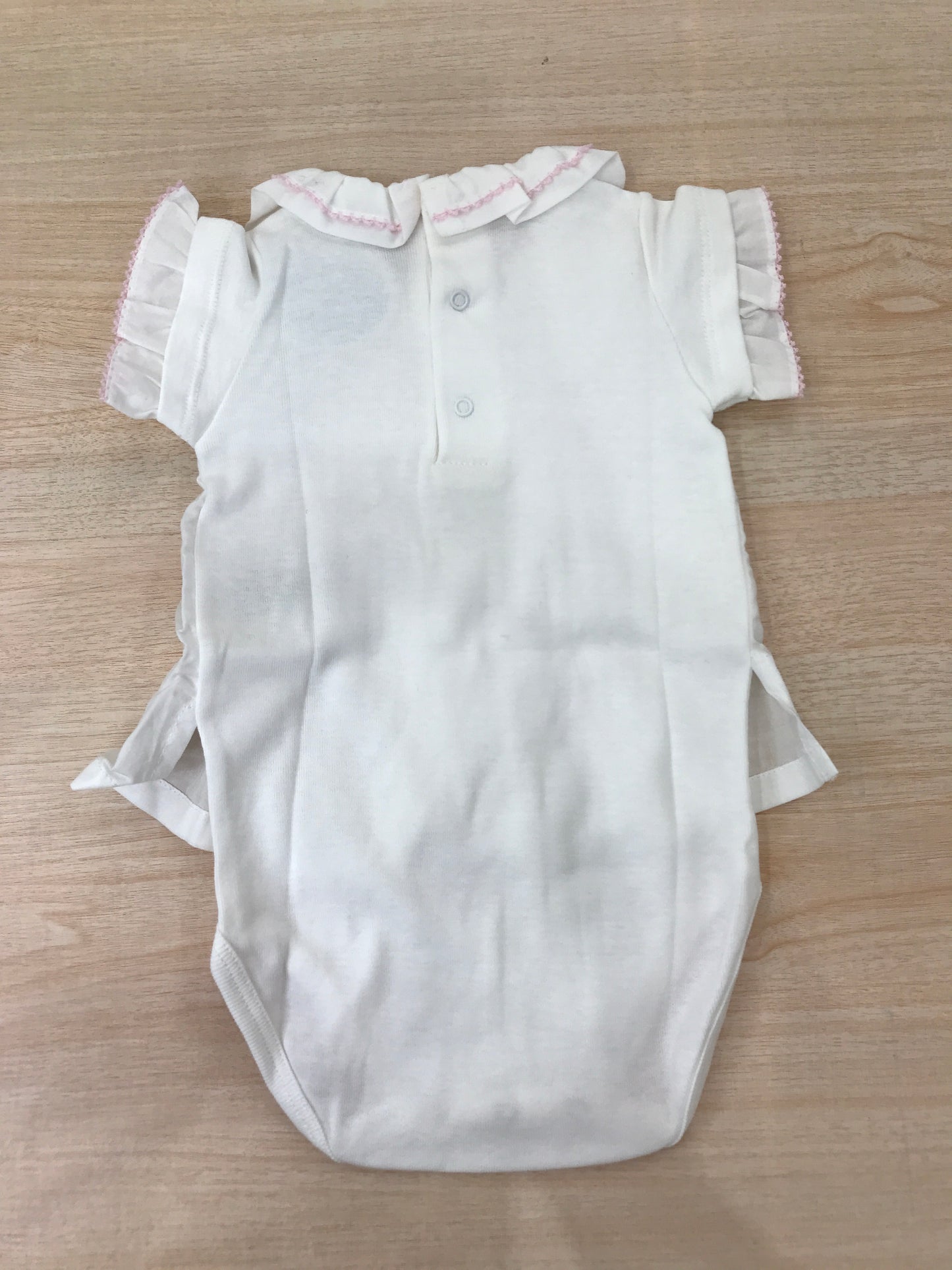Body Laranjinha in cotone mezza manica con rusche con effetto camicia con colletto con ricami in rosa