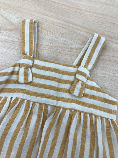 Abito Paz Rodriuguez in cotone con bretelle e taschine a righe bianche e giallo ocra