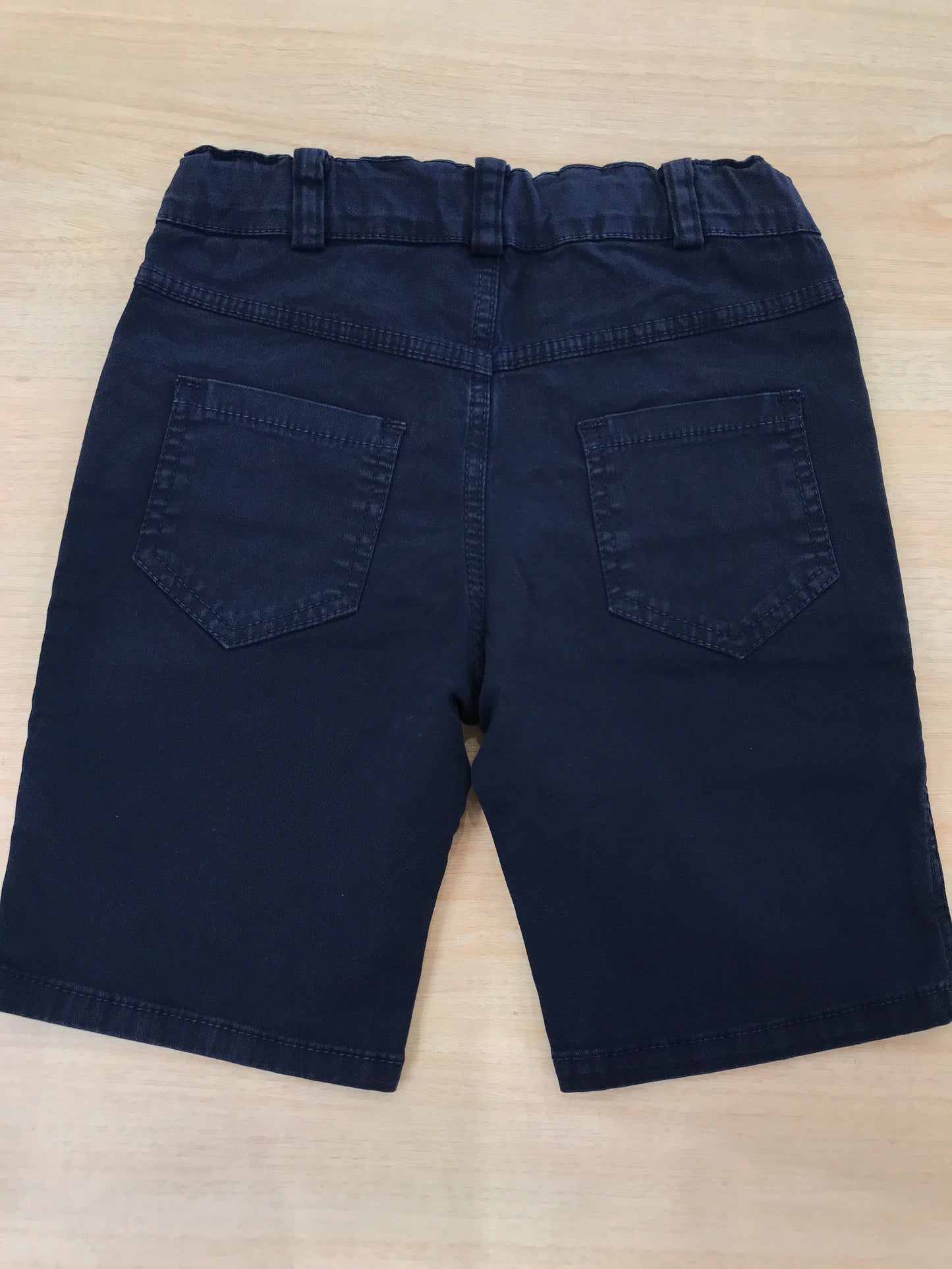 Pantalone Jo Milano in cotone all'inglese con tasche sul davanti e sul retro