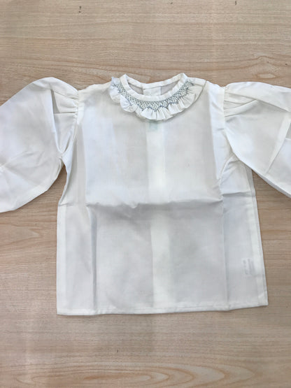 Camicia Le Chicche Della Nonna in cotone bianca con maniche a sbuffo e collo con rusche e lavorazione i punto smock