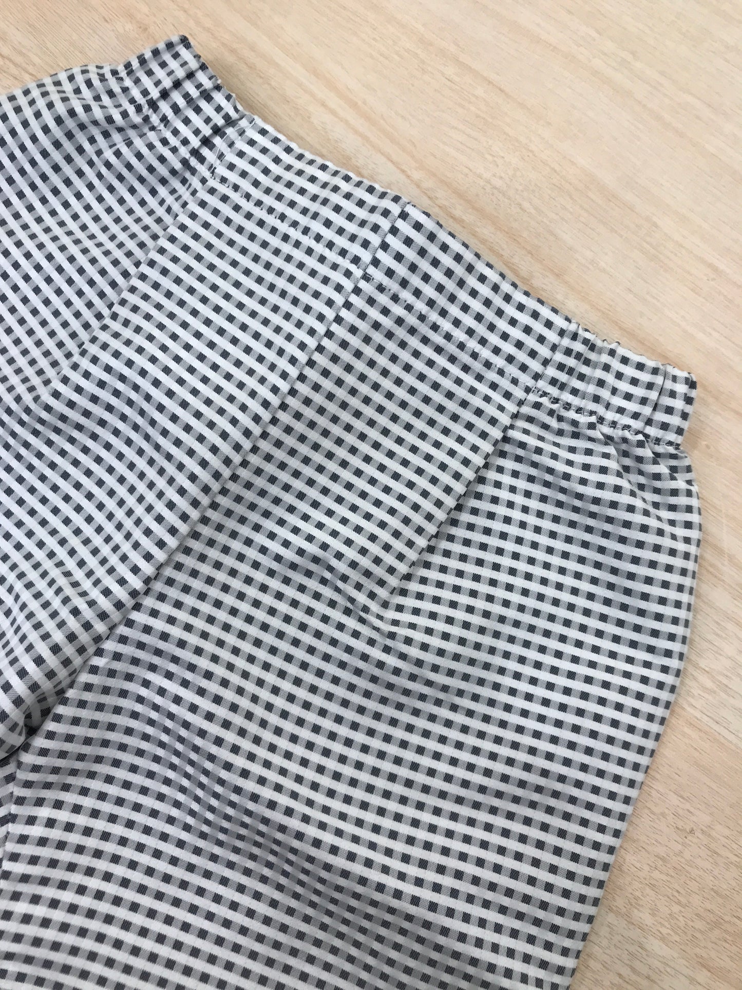 Pantalone Colibrì alla zuava con elastico in vita e quadretti bianche e blu