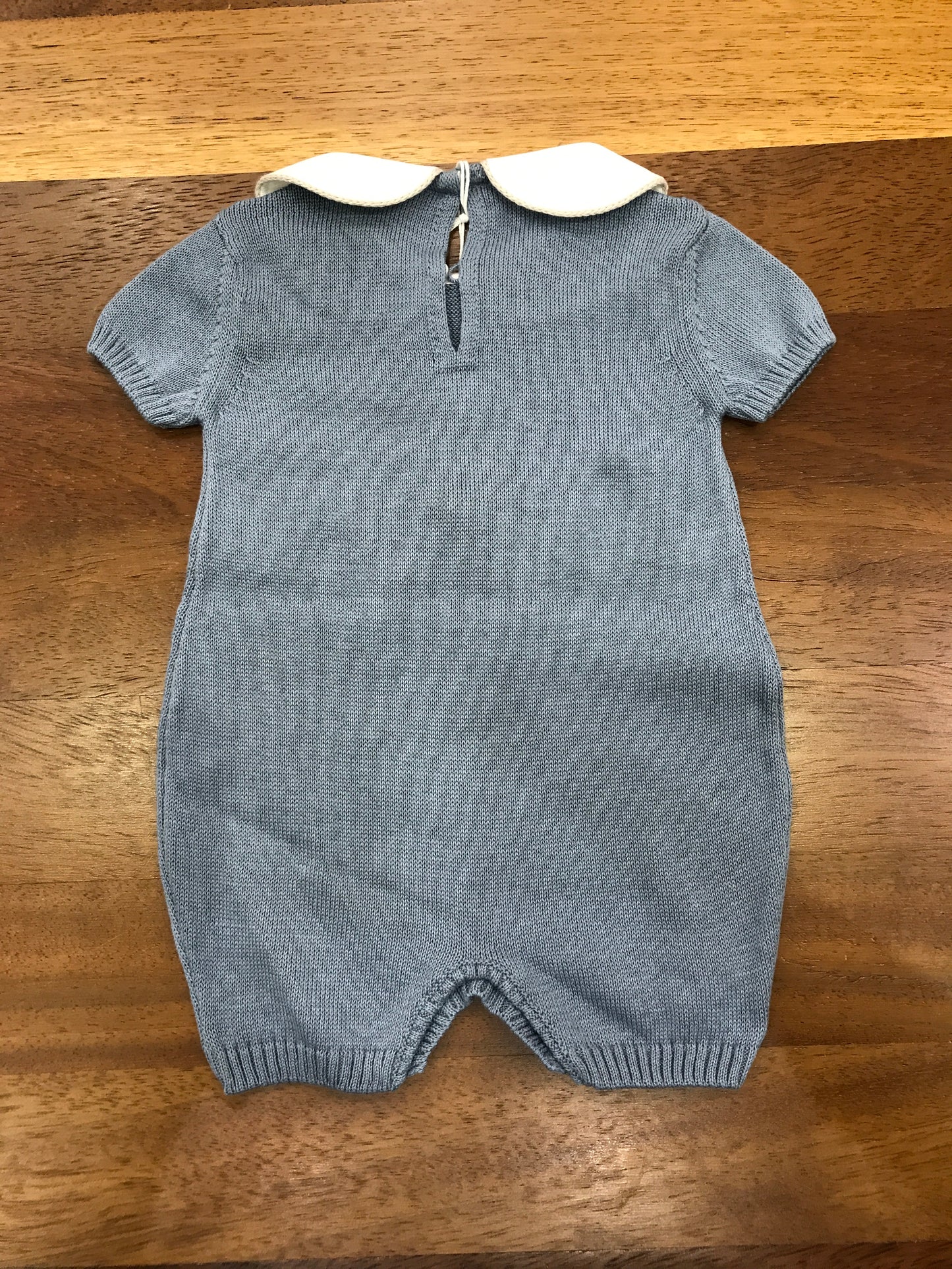 Pagliaccetto Baby Lord in filo avio mezza manica collo tondo bianco con orsetto tortora centrale