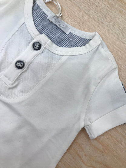 T-shirt Nanan mezza manica in cotone bianca con rifiniture celesti e bianche con bottoncini sul davanti