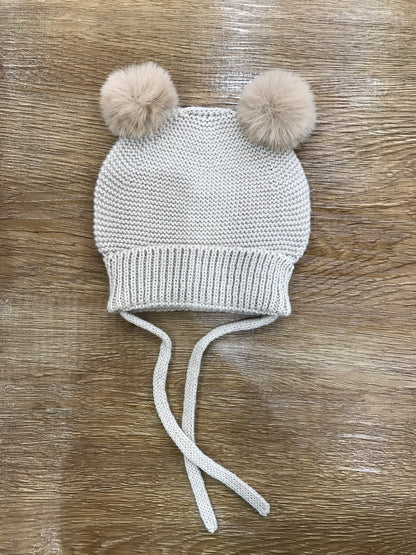 Cappello PCS con lacci per fiocchetto e pon pon