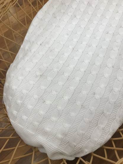 Coperta Baby Lord in filo bianca con lavorazione di trecce
