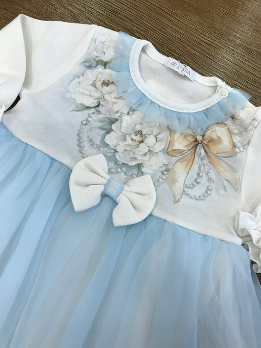 Abito Sofija in caldo cotone manica lunga con fiori e tulle bianco e celeste