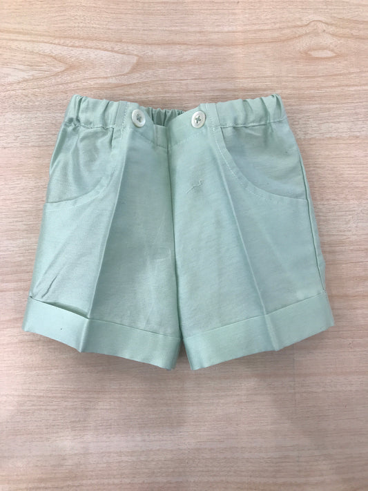 Bermuda Les Enfants de Gisele in saten verde con tasca a profilo