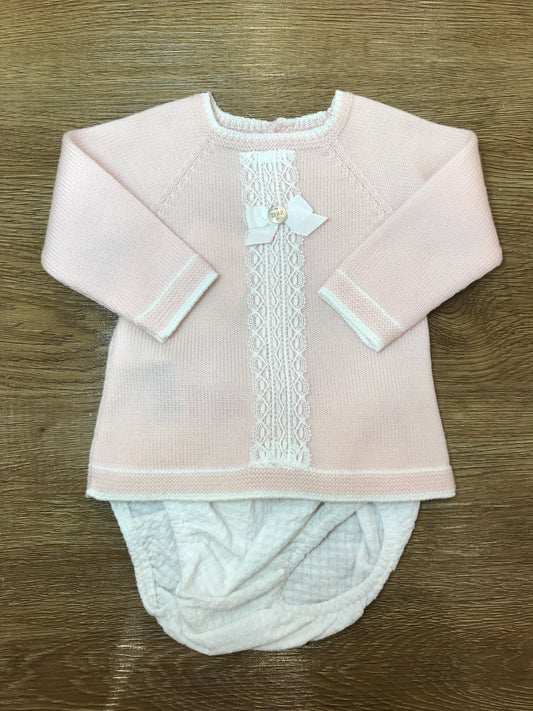 Completo Paz Rodriguez in lana due pezzi rosa con pizzo sul davanti e culotte coordinata