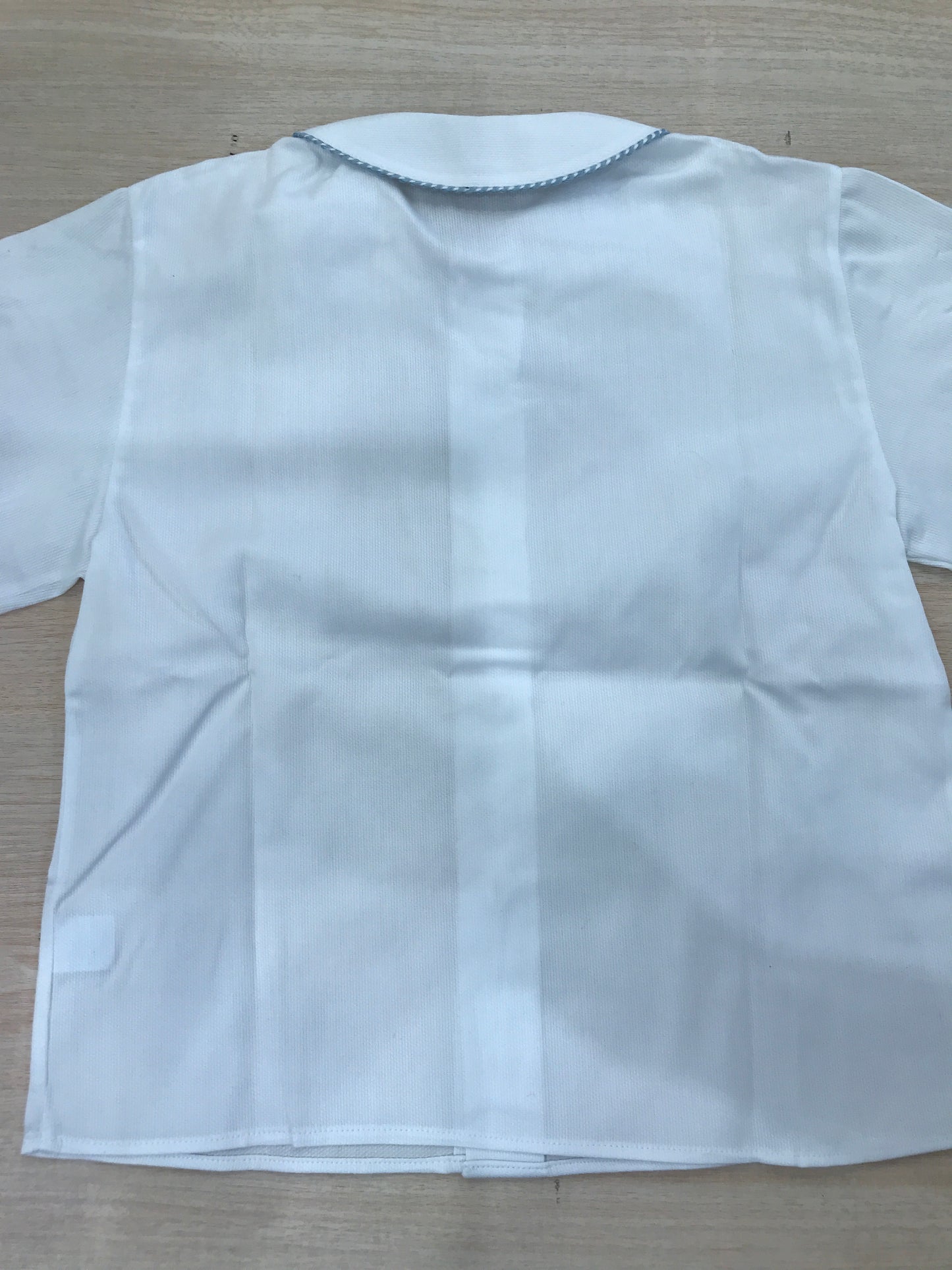 Camicia Duepunti bianca manica lunga con colletto tondo rifinito in celeste