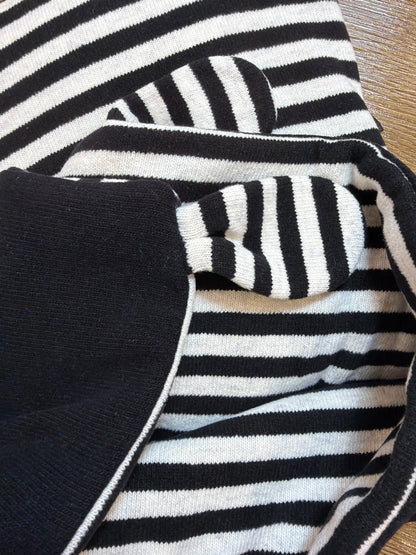 Coperta Nanan in caldo cotone a righe bianche e nere con scritta centrale "Cookie"