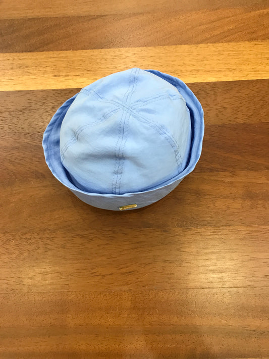 Cappello Le Bebè in cotone celeste con risvolto