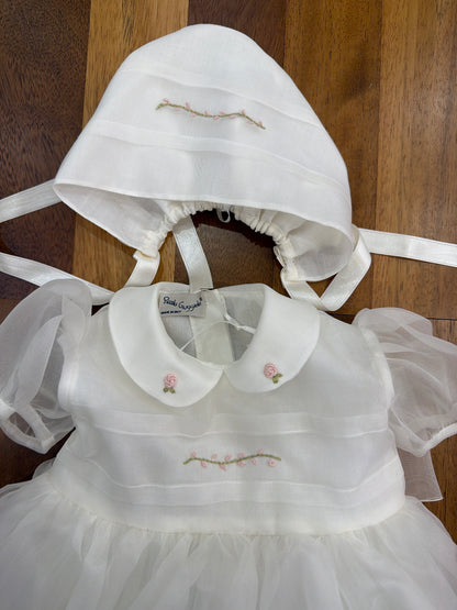 Abito Piccola Giuggiola in organza in seta panna con manichetta a sbuffo e roselline ricamate