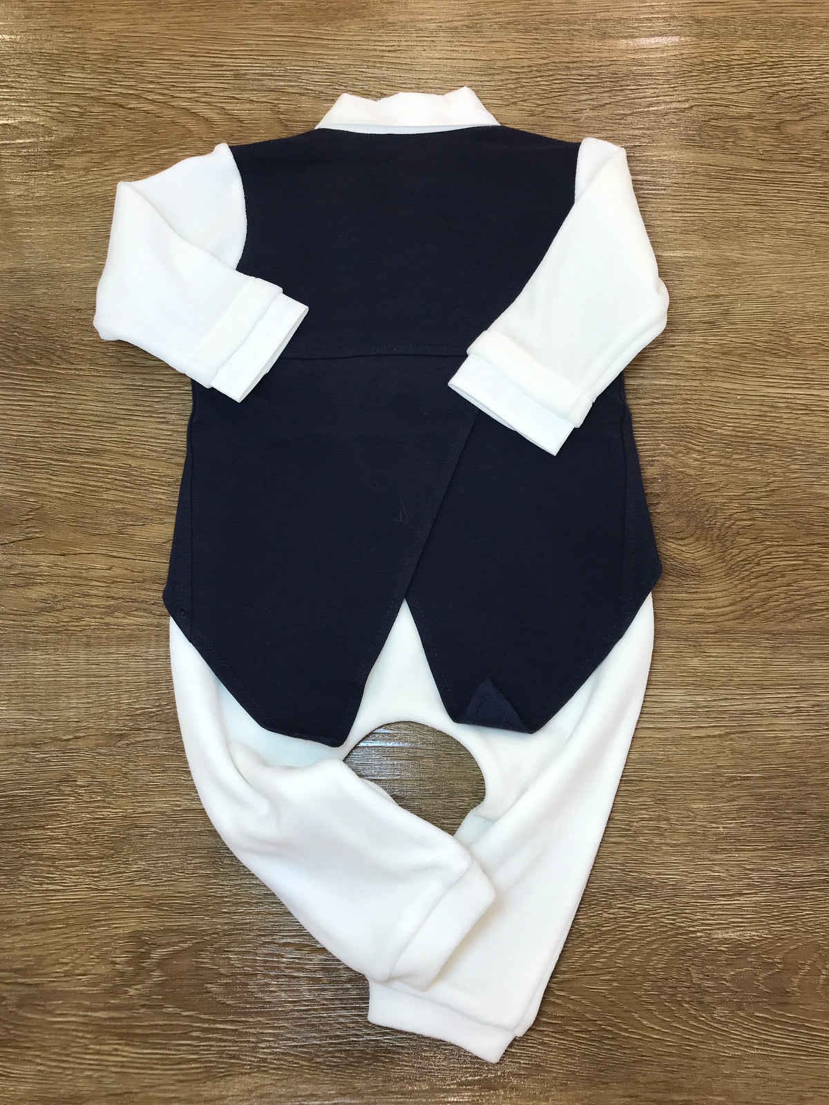 Tutina Cielo Blu in caldo cotone intera bianca con finto gilet blu scuro e papillon