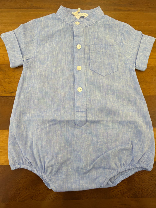 Pagliaccetto Nanan in lino celeste mezza manica con bottoncini sul davanti