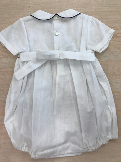 Pagliaccetto Les Enfants de Gisele in lino mezza manica a sbuffo con corpetto rifinito da punto smock