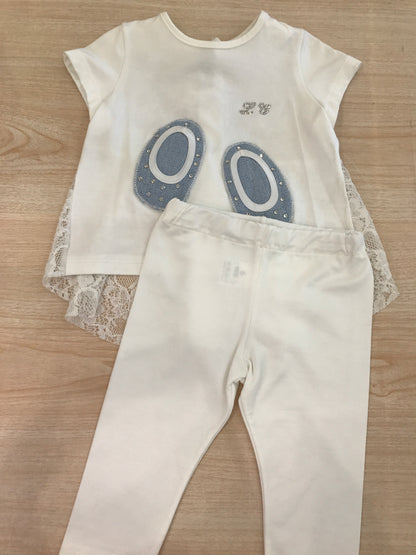 Completo Ladia in cotone mezza manica con pizzo sul retro con scarpine in jeans sul davanti con leggins bianco